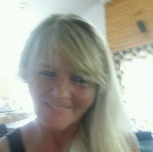 Meet your Posher, Denise